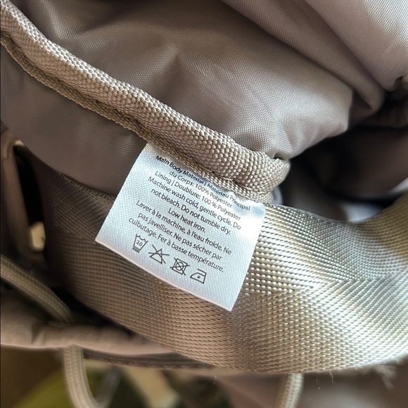 Beyond Yoga convertible gym bag birch